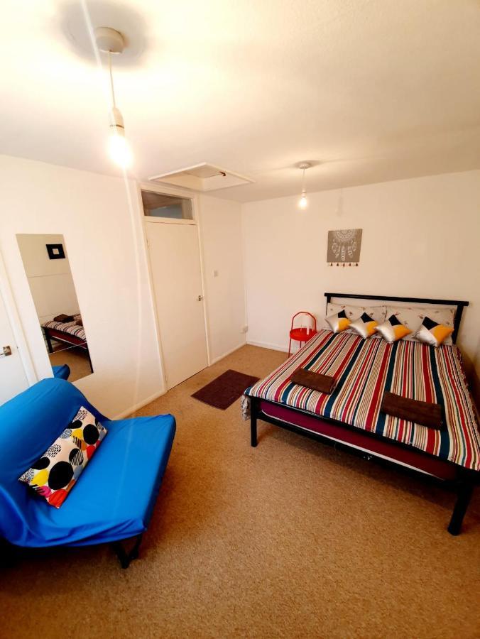 Rayleigh Town Centre 2 Bedroom Apartment Exterior foto
